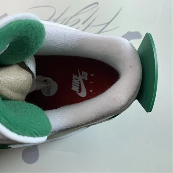 Air Jordan 4 Retro Mid Pine Green - Picture 3 of 7